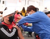 El proceso de la aplicación de la vacuna tarda alrededor de 30 minutos en los macromódulos. ESPECIAL