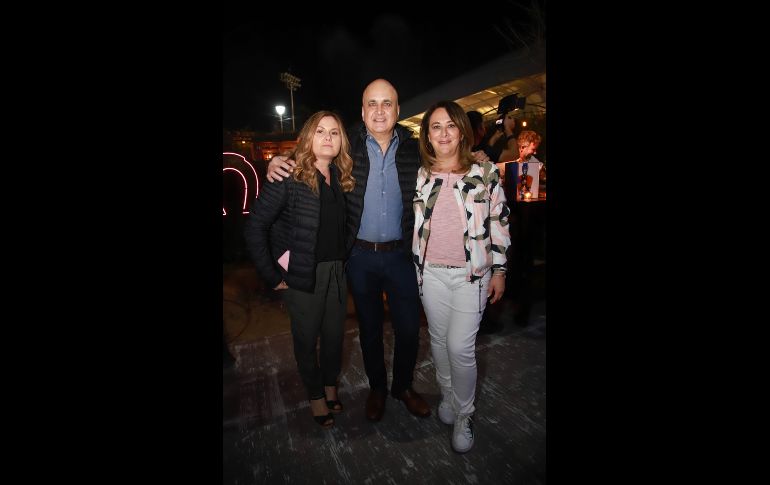 Montserrat Planella, Laurentino González y Elisa Gutiérrez. GENTE BIEN JALISCO/ ANTONIO MARTINEZ