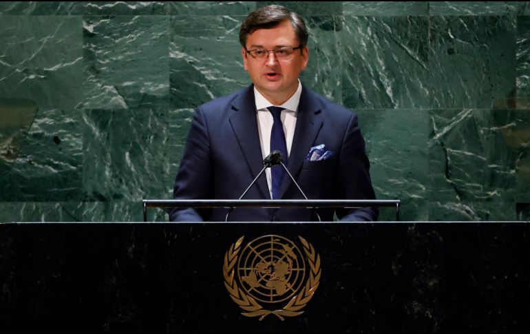 Dmitro Kuleba criticó a los países  que piden la distensión sin mencionar siquiera a Rusia, pues así 