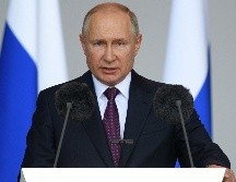 El Presidente de Rusia, Vladimir Putin, ordenó llevar a cabo una operación militar en Ucrania. AP