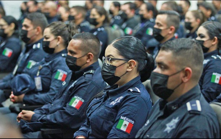 Grabar a un policía en la calle puede ayudar para documentar abusos. ESPECIAL