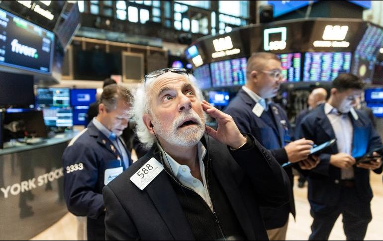 Las petroleras obtuvieron grandes beneficios, con el barril de crudo superando los 100 dólares. EFE / J. Lane