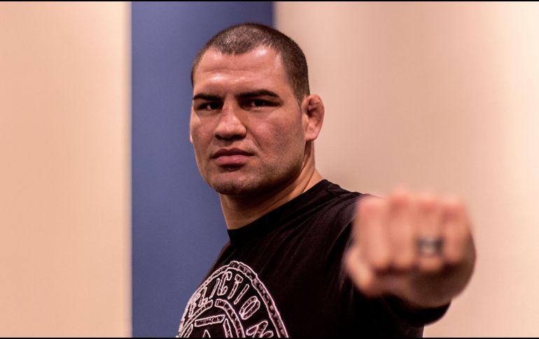 Caín Velásquez. El mexicano habría sido detenido sin acceso a fianza y deberá acudir a una cita en la corte el miércoles 2 de marzo. EL INFORMADOR / ARCHIVO