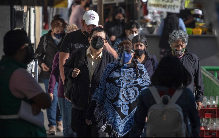 La ocupación media de camas generales se sitúa en un 17% y la de terapia intensiva en un 13% con tendencia a la baja. EFE / I. Esquivel