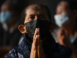 De acuerdo con famigliacristiana.it, la teología bíblica también reconoce a la ceniza como un signo externo de quien se arrepiente de sus pecados. AFP / M. Recinos