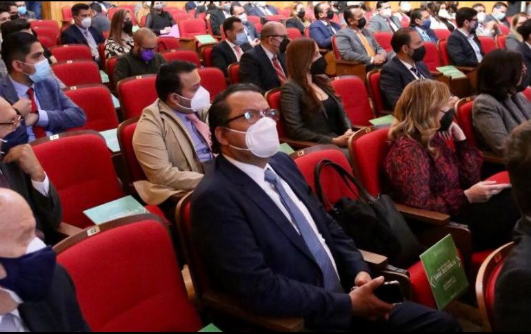 José Luis Tostado, titular de la consejería jurídica del Gobierno de Jalisco, añadió que la nueva asignación de las y los notarios públicos abre la posibilidad de asignar notarías e iniciar procesos para la regulación notarial en el Estado. ESPECIAL