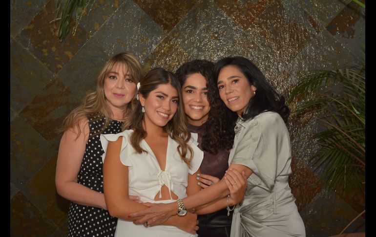 Sandra Piere, Karen Ávila, Marcela Hecht y Viviana López de Lara. GENTE BIEN JALISCO/MARIFER RACHED