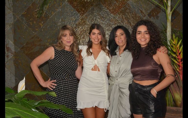 Sandra Piere, Karen Ávila, Marcela Hecht y Viviana López de Lara. GENTE BIEN JALISCO/MARIFER RACHED