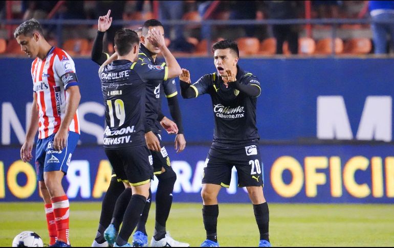 Las Chivas rescataron el empate a dos goles de la cancha del Alfonso Lastras ante el Atlético de San Luis. IMAGO7