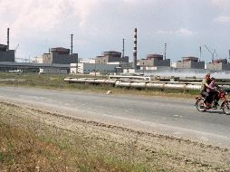 La central, en el sureste de Ucrania, ha sido tomada por el Ejército ruso, aunque está siendo gestionada por el personal técnico ucraniano. EFE / ARCHIVO