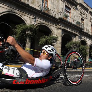¿Quién es Arly Velásquez, atleta que representa a México en los Juegos Paralímpicos de Invierno?