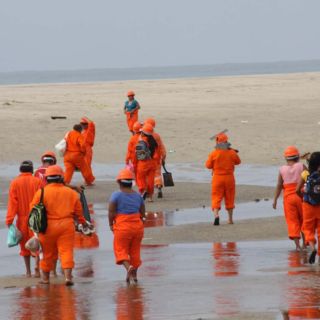Repsol indemniza a los peruanos por derrame de petróleo