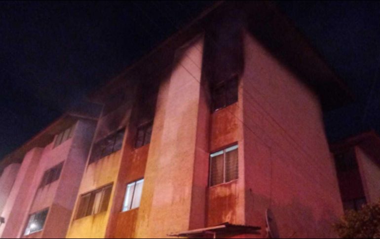 En el punto, se evacuaron ocho departamentos de la misma torre, en los cuales habitaban 20 personas. ESPECIAL