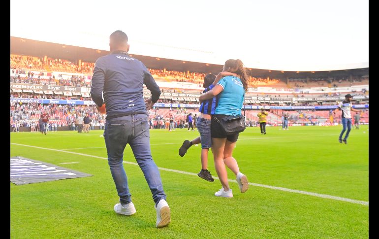 LAMENTABLE. Una vez más se hizo presente la violencia en un estadio del futbol mexicano. IMAGO7
