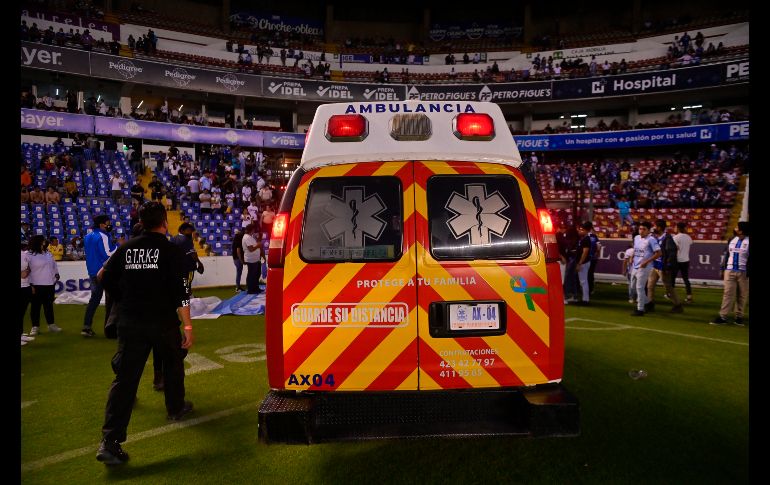 LAMENTABLE. Una vez más se hizo presente la violencia en un estadio del futbol mexicano. IMAGO7