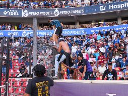 LAMENTABLE. Una vez más se hizo presente la violencia en un estadio del futbol mexicano. IMAGO7