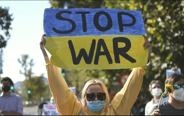 La Casa Blanca anunció nuevas sanciones contra Rusia y su aliado, Bielorrusia, incluyendo controles de exportación dirigidos a las refinerías de petróleo rusas. AP