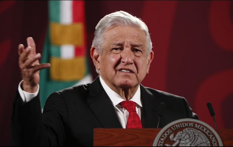Durante la mañanera de este lunes, AMLO indicó que el país no debe dejar de moralizarse para que no ocurran hechos como el del sábado pasado en el estadio La Corregidora de Querétaro. EFE / J. Méndez
