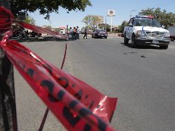 El tráiler también impactó dos camionetas que resguardaban el contingente. EL INFORMADOR/ARCHIVO