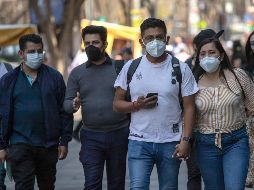 La ocupación media de camas generales en hospitales mexicanos se sitúa en un 13% y la de terapia intensiva en un 10% con tendencia a la baja. EFE / ARCHIVO