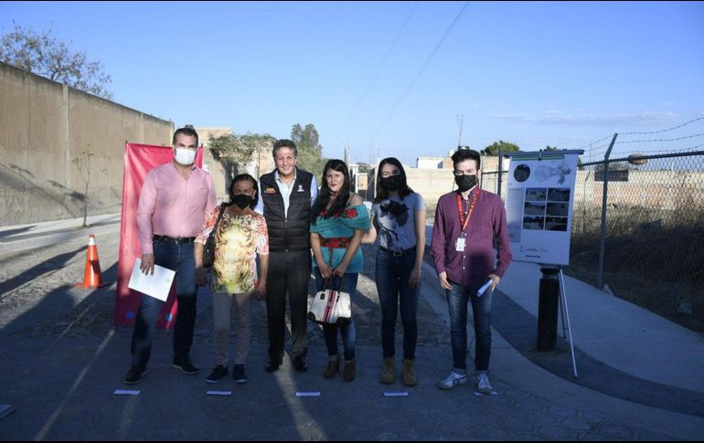 El presidente municipal de Zapopan, Juan José Frangie, recordó el compromiso de intervenir 400 kilómetros de calles en las colonias con mayor necesidad. TWITTER/JuanJoseFrangie