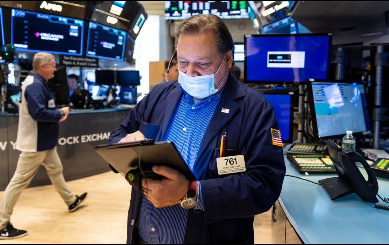 Como consecuencia de la invasión rusa, la volatilidad continúa dominando a la bolsa, EFE/ J. LANE