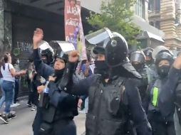 Con cantos, consignas y su puño levantado, las mujeres se unieron a las feministas en el Día Internacional de la Mujer. ESPECIAL