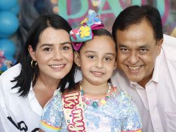 Paulina Corella, Paulina Cosío Corella y Salvador Cosío Gaona. GENTE BIEN JALISCO/CLAUDIO JIMENO