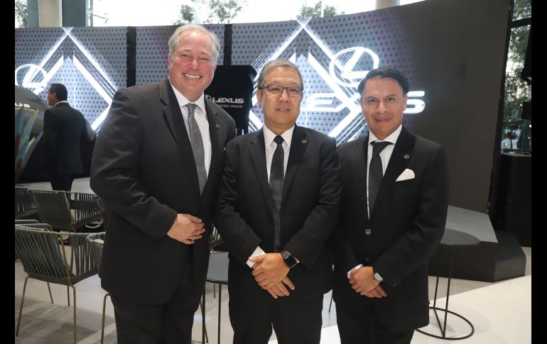 Ryan Miller, Héctor Hirata y Osiel Pinal. GENTE BIEN JALISCO/CLAUDIO JIMENO