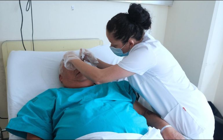 “Heridas como la que presentó Juan Manuel son lesiones que frecuentemente acaban con la función ocular”, reveló uno de los doctores que atendió al aficionado. ESPECIAL /