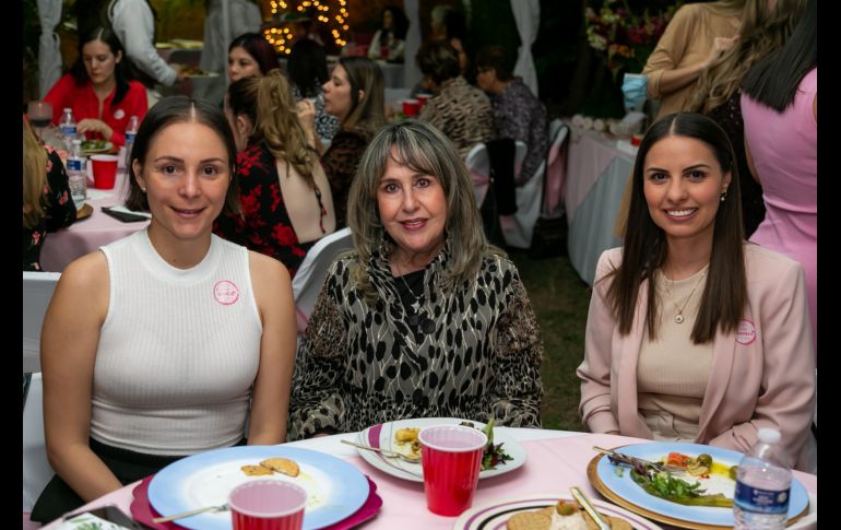 Paulina Adem, Margarita Camarena y Adriana Ramírez. GENTE BIEN JALISCO/JORGE SOLTERO