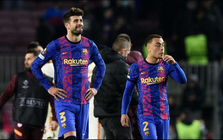 SIN PEGADA. El equipo azulgrana multiplicó las llegadas y los tiros, pero el Galatasaray mantuvo su buen orden defensivo para sacar un empate que deja abierta la eliminatoria. AFP/J. Lago