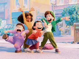 RED es la historia de un grupo de adolescentes noventeras en Toronto. ESPECIAL