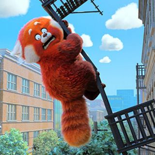 El documental “Abrazando al panda: Detrás de Red” se estrena hoy en Disney+