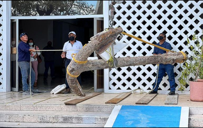 El ancla  fue hallada por trabajadores del Instituto para la Construcción y Conservación de Obra Pública de Yucatán en la localidad de Progreso. EFE/Instituto Nacional de Antropología e Historia