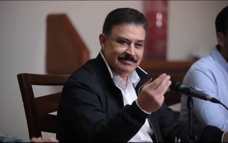 Carlos Lomelí pidió licencia como regidor para promover la revocación de mandato del Presidente AMLO. ESPECIAL