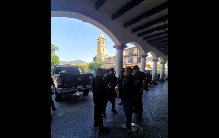 Las autoridades realizan un operativo en la zona luego de los hechos violentos. ESPECIAL