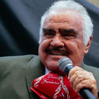 Vicente Fernández era un "controlador de la industria", afirma Reynaldo López