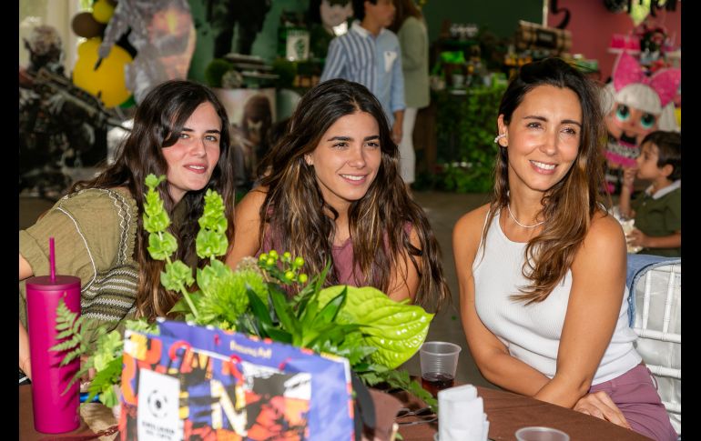 Sofía Castellanos, Cecilia Calderón y Cassandra Rodríguez. GENTE BIEN JALISCO/Jorge Soltero