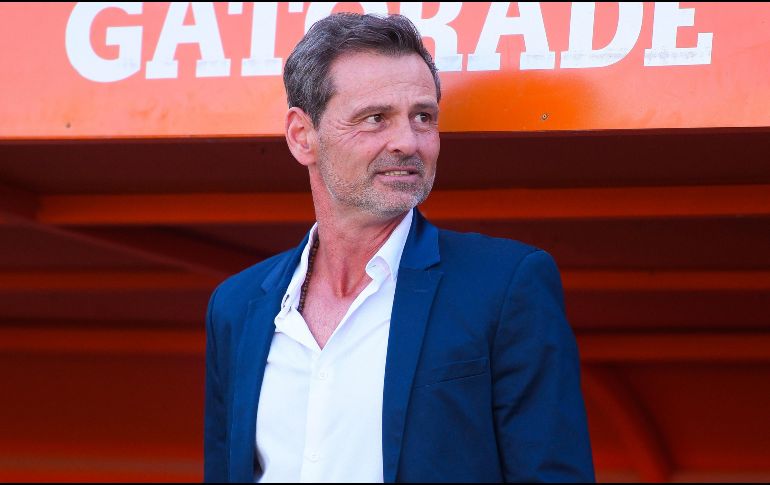 Diego Cocca enfatiza en el hecho de que todavía puede haber familias en las graderías, sin importar la afición al equipo que sea. IMAGO7