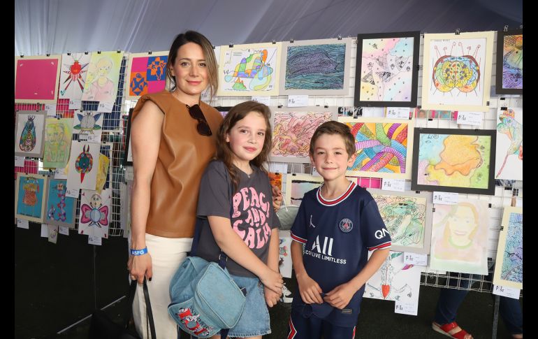 Carola Gutiérrez, Valentina y Stefano Duquenoy. GENTE BIEN JALISCO/Claudio Jimeno