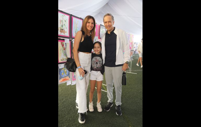Mariana Rojero, Armando y Marianne González. GENTE BIEN JALISCO/Claudio Jimeno
