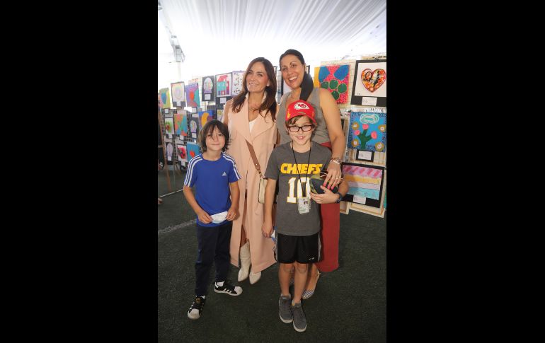 Luciano Padilla, Lupita Salcedo, Santiago Kaufman y Jennifer Legra. GENTE BIEN JALISCO/Claudio Jimeno