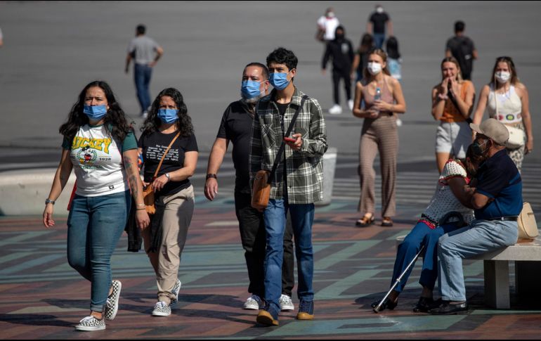 Desde el inicio de la pandemia se han recuperado cuatro millones 912 mil 654 personas. EFE / I. Esquivel