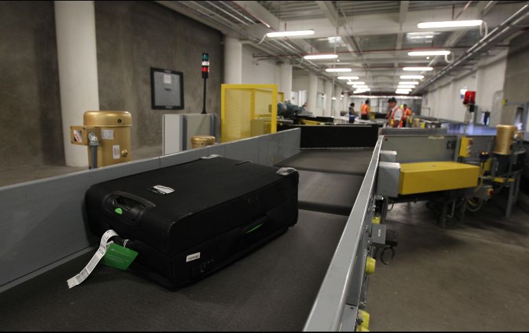 Actualmente en el sistema aeroportuario mexicano, cuando se va a tomar un vuelo nacional, se pide llegar dos horas antes y para internacionales, tres horas antes. EL INFORMADOR / ARCHIVO