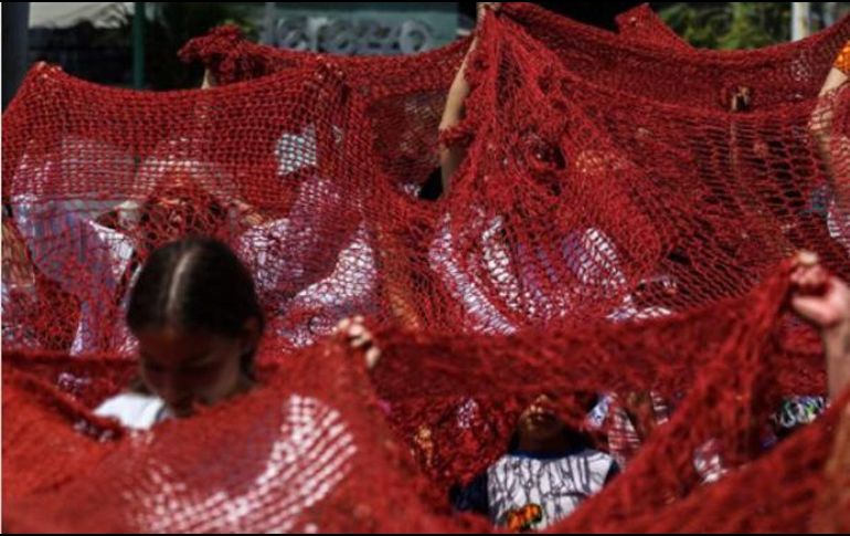 Cada minuto usado para tejer representa a todas las mujeres asesinadas en Jalisco durante 2021. CORTESÍA