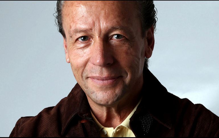 Alfredo Adame explicó a medios de internet el accidente que vivió con su motocicleta. SUN/ARCHIVO