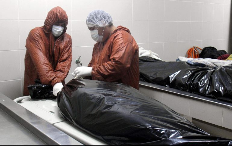 La pena aumentará en una tercera parte, sí la información que se difunda se trate de cadáveres de mujeres, mayores o menores de edad. EFE / ARCHIVO