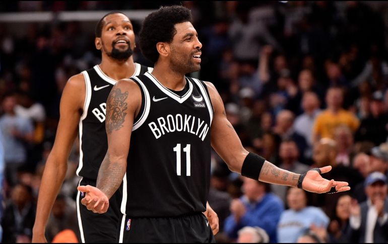 Uno de los deportistas que se beneficiará de la nueva medida será la estrella de los Brooklyn Nets, Kyrie Irving, que no ha podido jugar en los partidos como locales, aunque sí los de visita. AFP / J. Ford