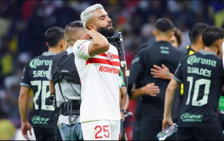 TENSO. Alexis Canelo protagonizó un momento de alto voltaje con la afición del Toluca. IMAGO7